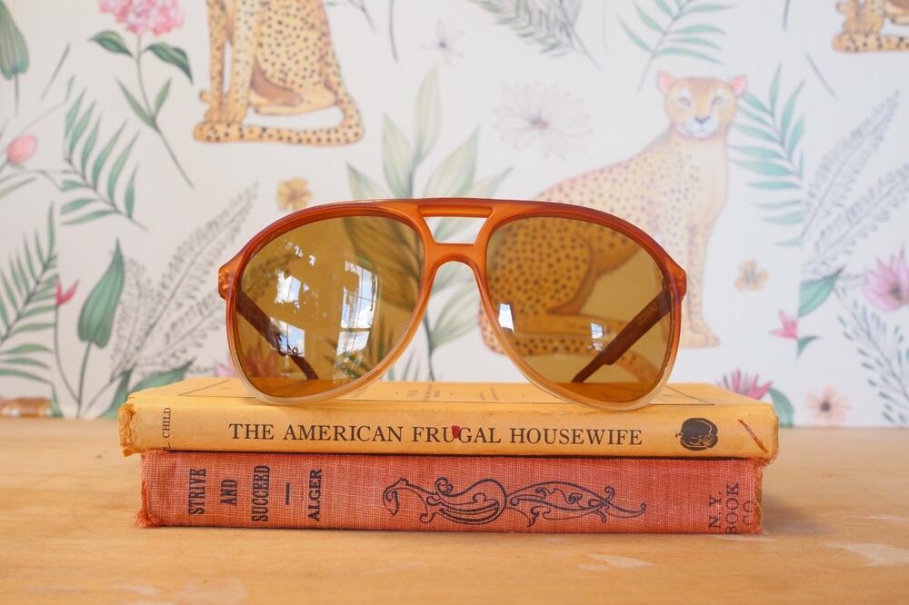 Vintage 1980s Aviator Sunglasses Korea Ombre Color Pilot Classic Grandpa Outdoor